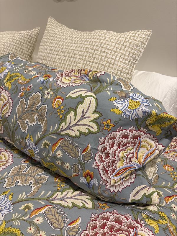 Customer carousel item 2.