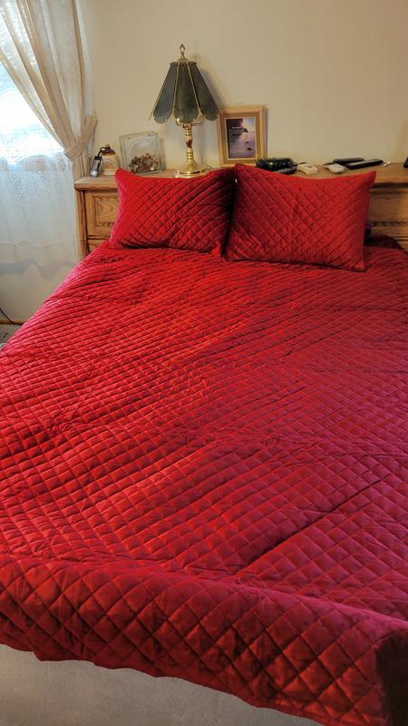 Levtex Home - Red Velvet Full/Queen Quilt Set