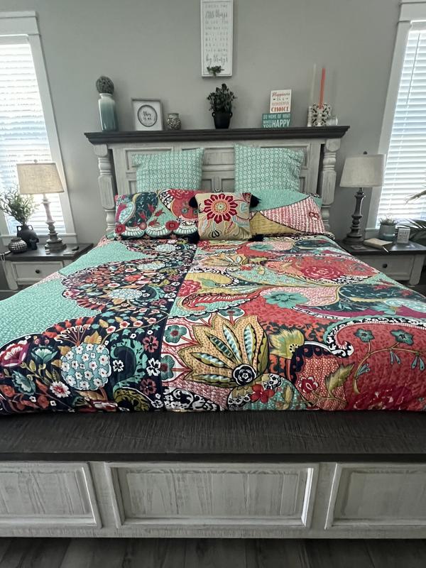 Love this pop of color for summer! Made my whole bedroom pop with color!