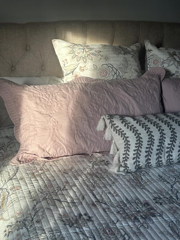 Customer carousel item 1.