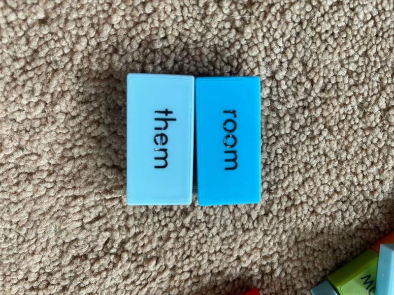 Brand New Educational Insights Sentence Building Dominoes - Educational