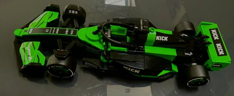 Customer carousel item 3.