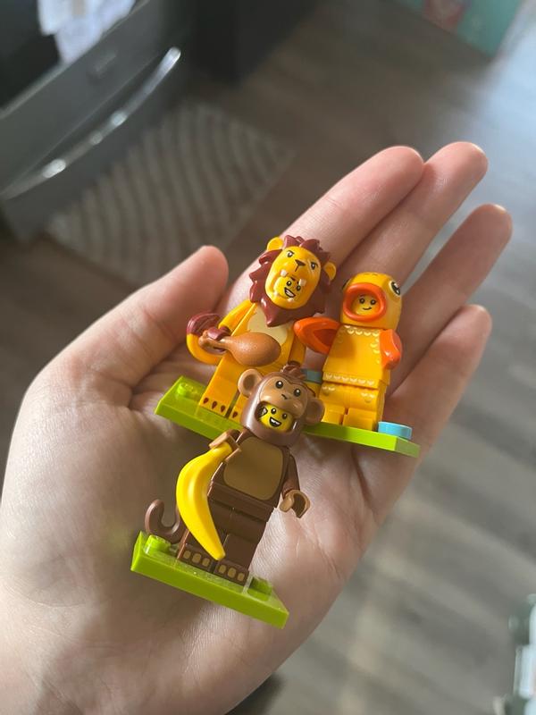 Customer carousel item 8.