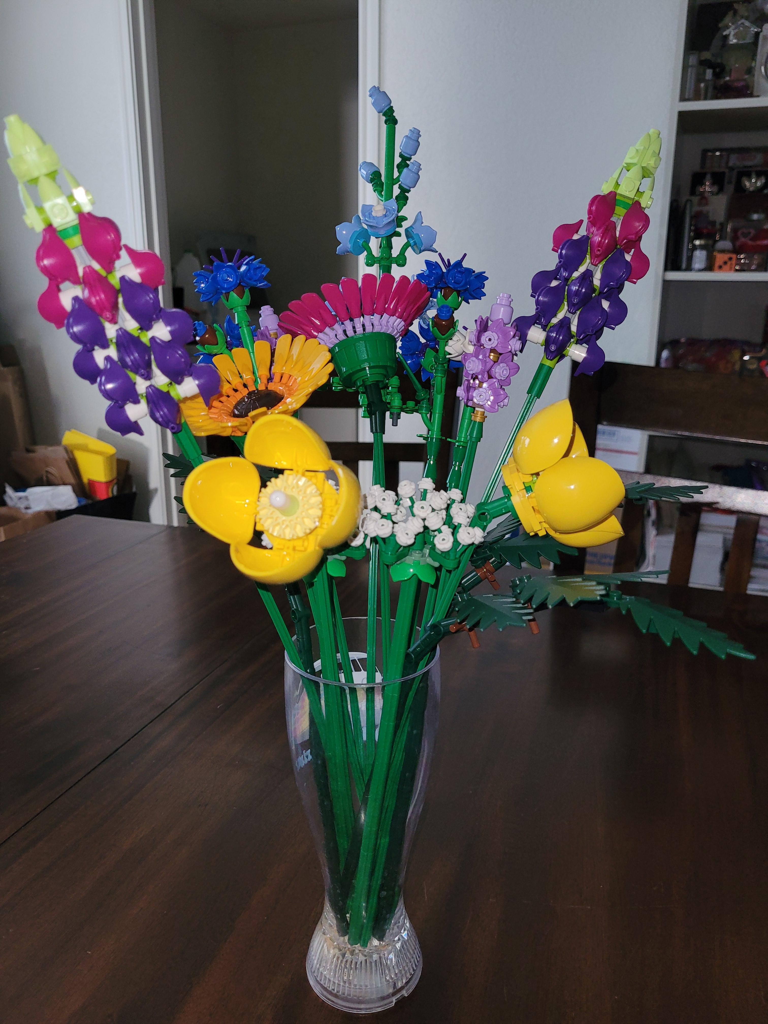 LEGO Botanical Wildflower Bouquet 939 Pieces 10313 Best Buy Canada