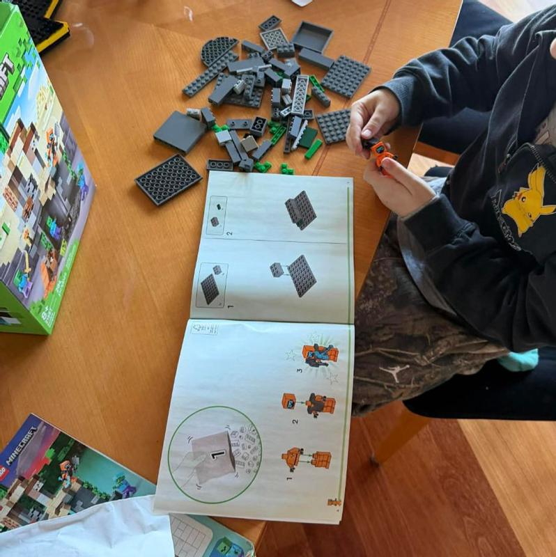 Customer carousel item 10.