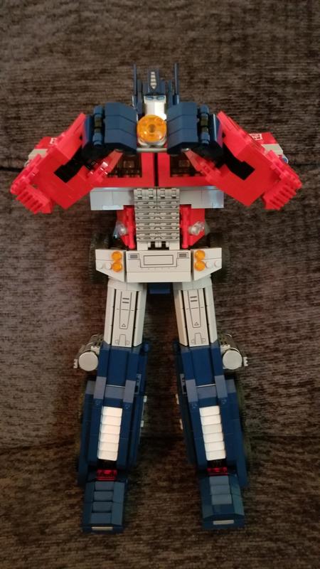 Best Buy: LEGO Optimus Prime 10302 6379773