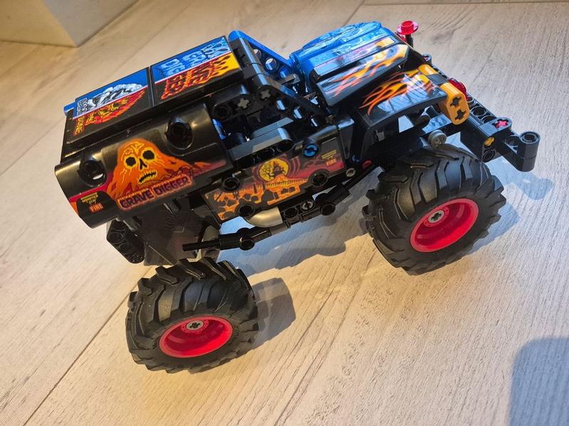 Review Thumbnail Image 0 1213115325