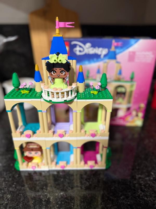 Customer carousel item 15.