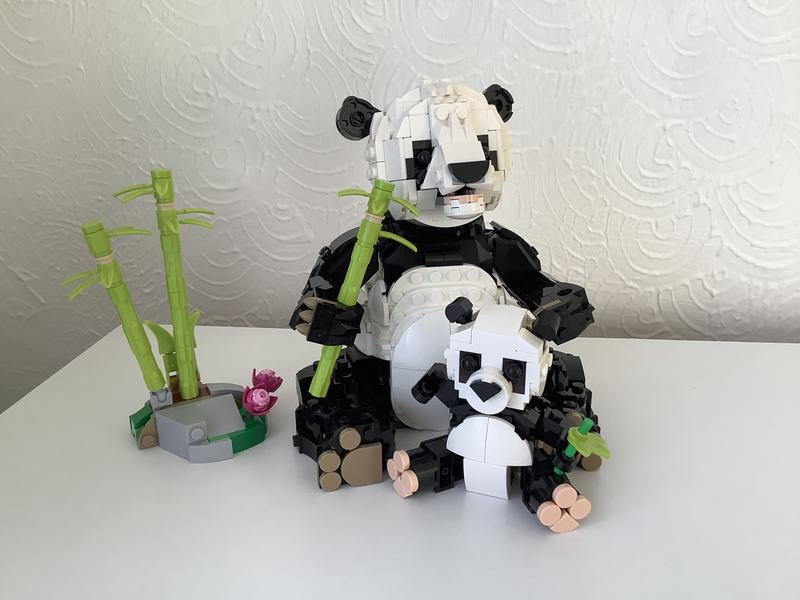 LEGO® Creator 3-In-1 Wild Animals: Panda Family - 31165 | Kaplan