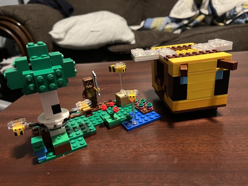 Minecraft bee lego discount set