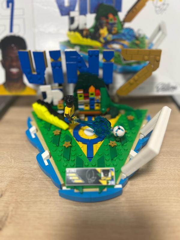 Customer carousel item 13.