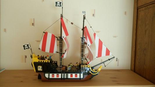 LEGO Ideas Pirates of Barracuda Bay 21322 (2545 pieces)