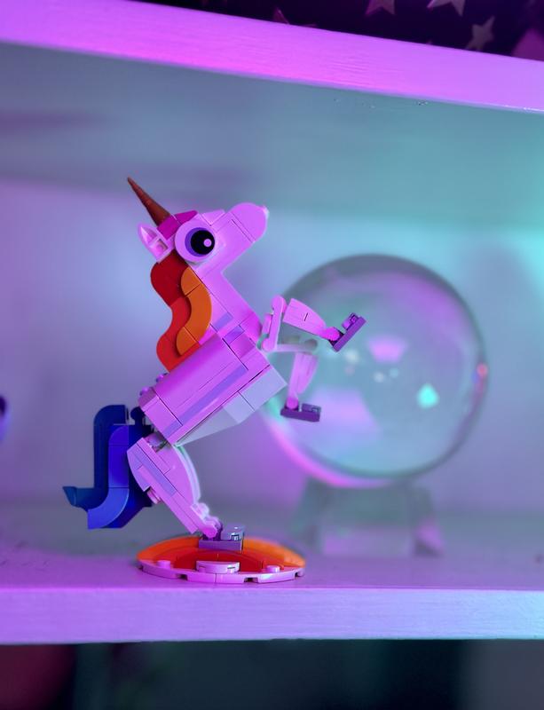 Lego figure, unicorn on Craiyon