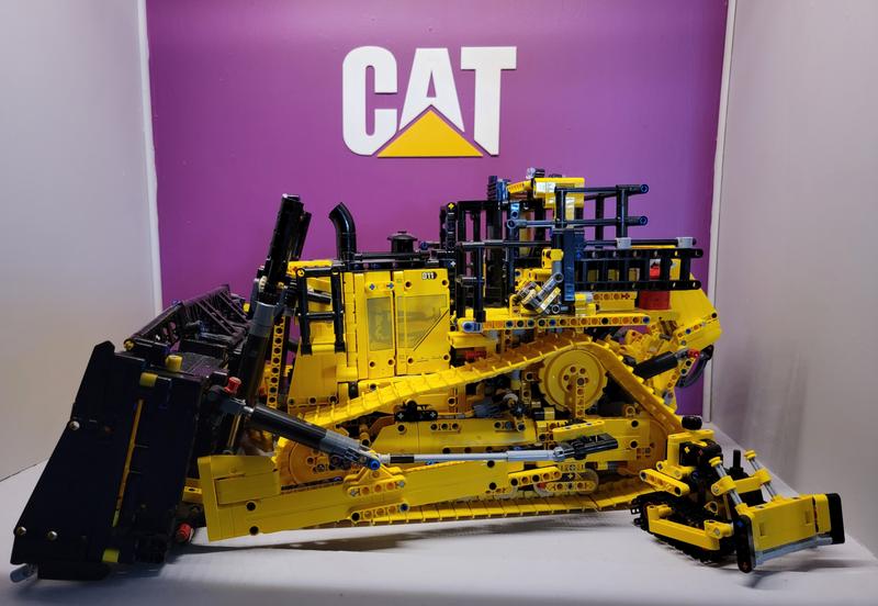 LEGO TECHNIC 42163 BULLDOZER DA CANTIERE, GIOCHI PER BAMBINI E BAMBINE DI  7+ ANNI, REGALO PER AMANTI DEI VEICOLI GIOCATTOLO - Toys Center