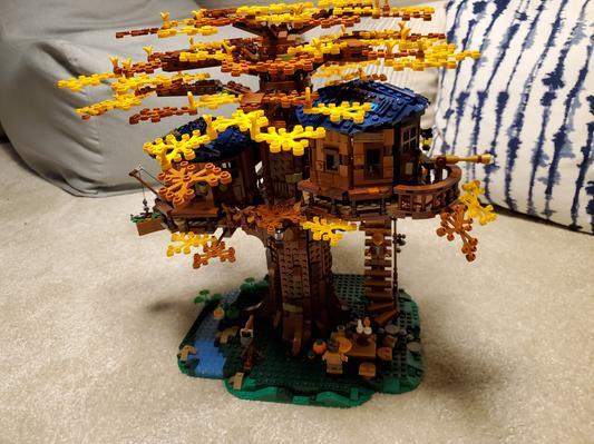 Barnes and best sale noble lego treehouse