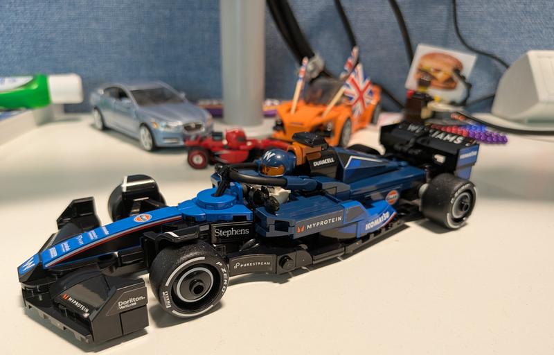 Customer carousel item 7.