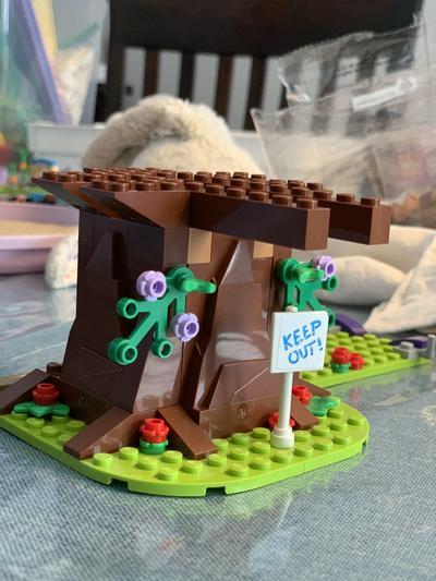 Tree base with 4 pieces from our stash to create stable platform