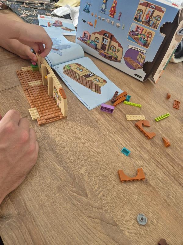 Customer photo for "Perfect for young lego enthusiasts"