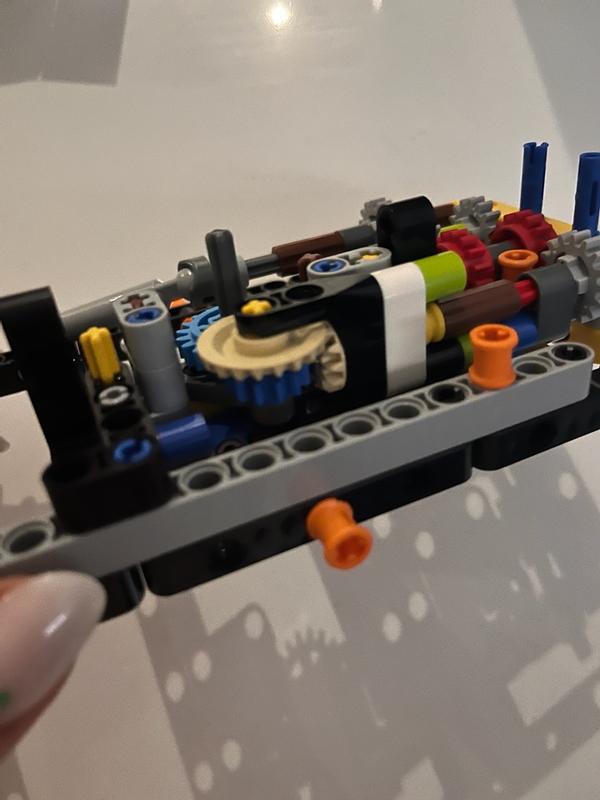 Customer carousel item 8.