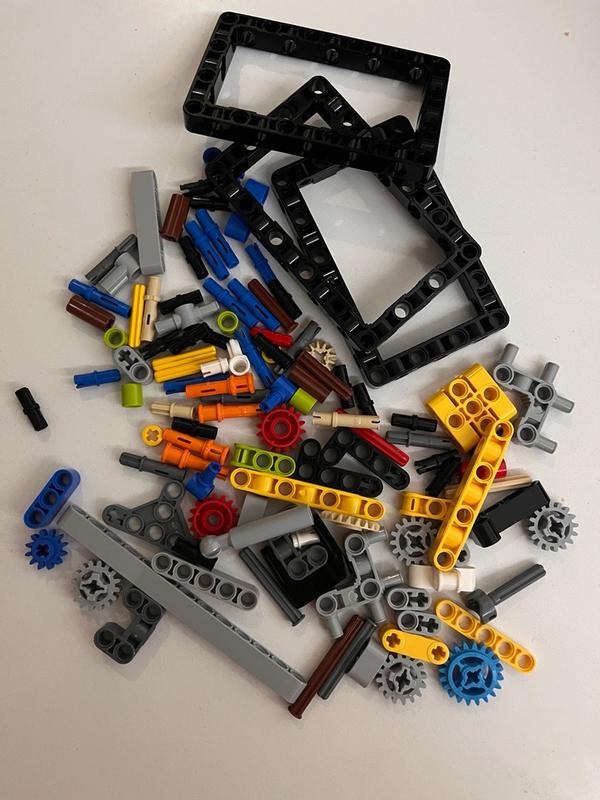 Customer carousel item 9.