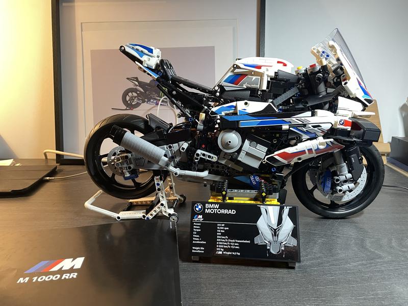 BMW M 1000 RR LEGO Technic 42130 - La Grande Récré