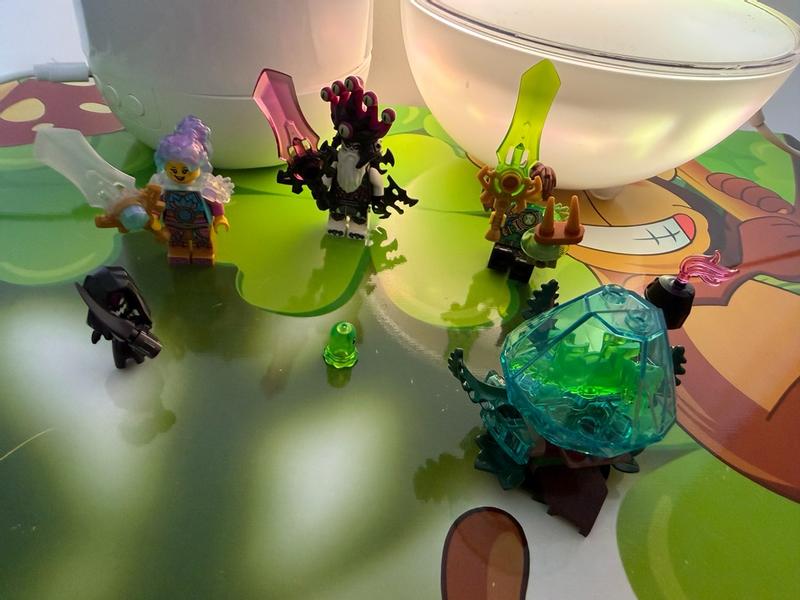 Customer carousel item 9.