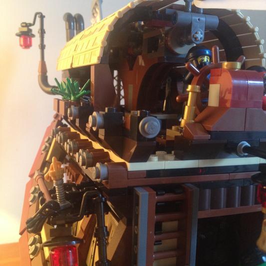 Port or starboard side of the ship