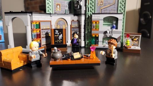 LEGO® Harry Potter Hogwarts Moment Potions Class Building Set 76383 ...