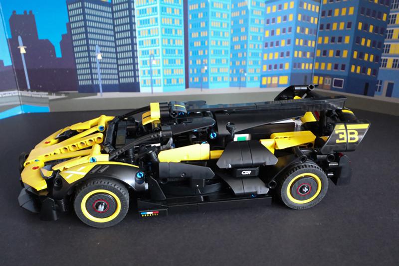 Zoom sur la Lego Bugatti Chiron - RUBIKA