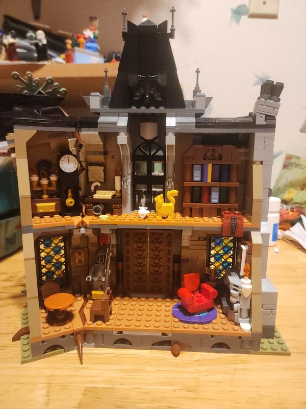 Customer carousel item 6.