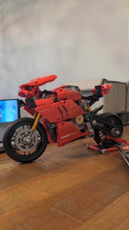 LEGO DUCATI 42107 RC