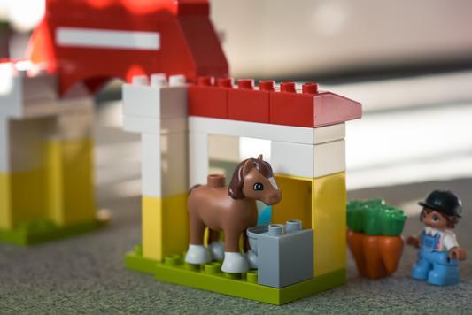 LEGO DUPLO Town Horse Stable and Pony Care 10951 (65 pieces