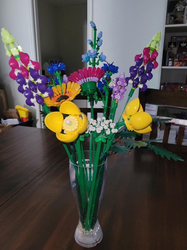 LEGO Icons Wildflower Bouquet 10313 Building Set (939 Pieces)