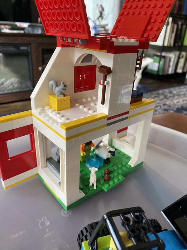 LEGO City Barn and Farm Animals 60346 Building Kit (230 Pieces