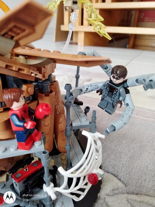 LEGO Marvel Spider-Man Final Battle 76261 Building Toy Set (900