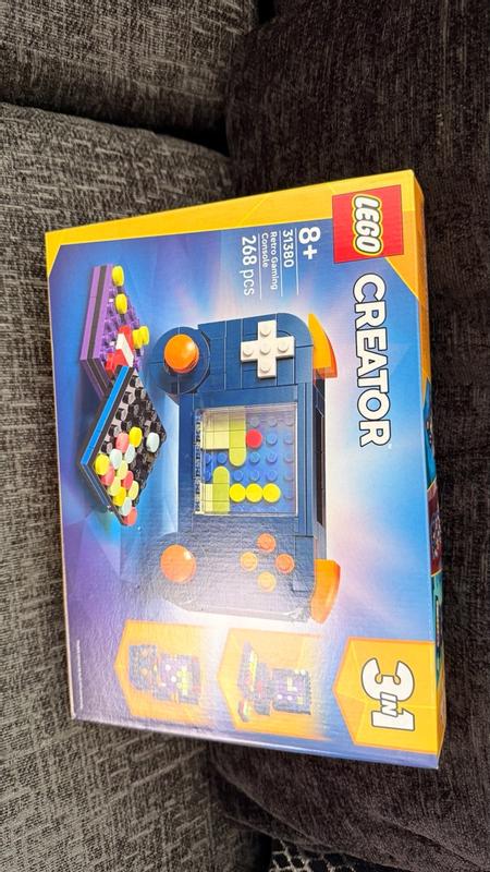 Customer carousel item 9.