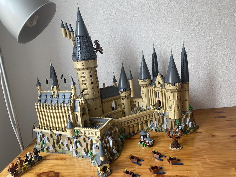 LEGO® Harry Potter - Le château de Poudlard 71043 - 6020 Parties