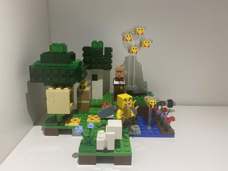 LEGO Minecraft The Bee Farm Package #2 of Bricks Plates Parts ONLY 21165