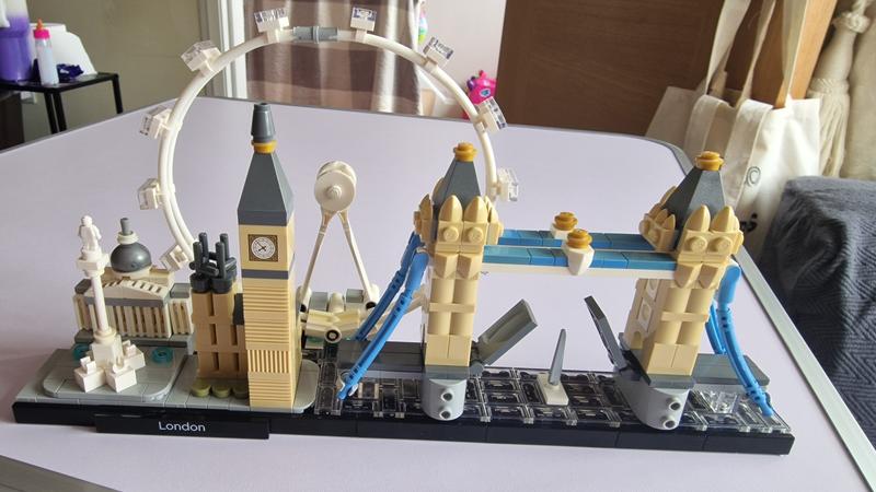 Architecture London Skyline Collection popular #21034 (468 Pieces) Retiring Soon