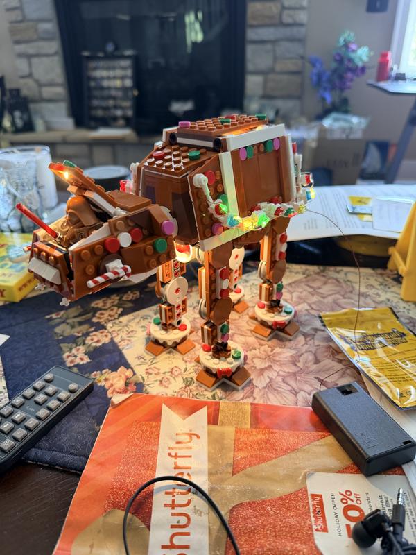 LEGO® Star Wars Gingerbread AT-AT Walker 40806, 697-Piece Building Set ...