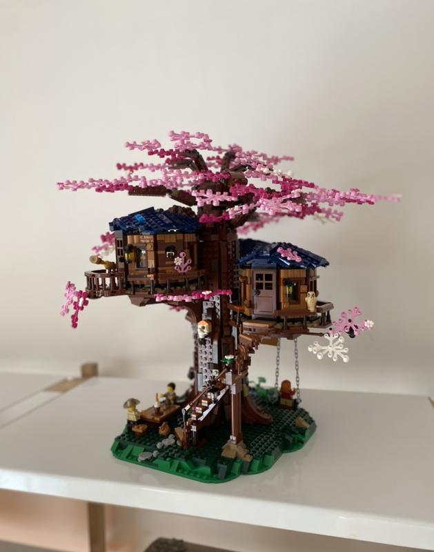 Barnes and noble lego treehouse hot sale