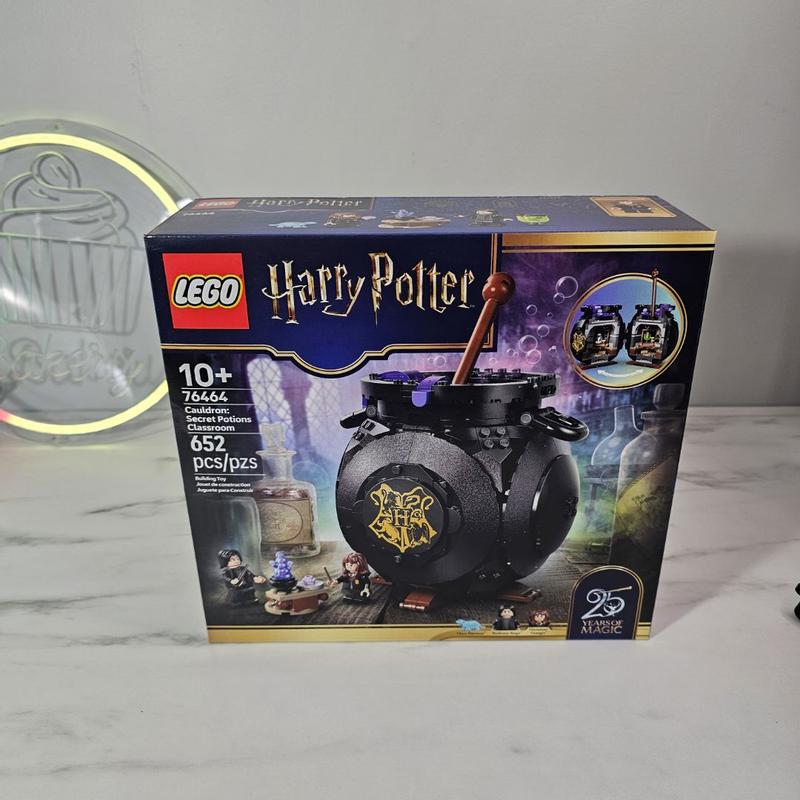 Customer carousel item 8.