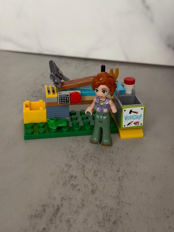 Customer carousel item 12.
