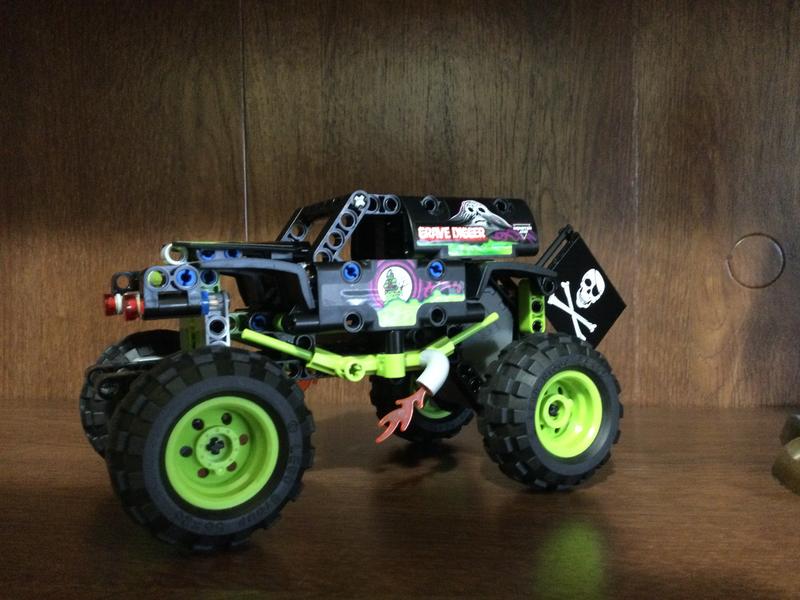 Photo from GeneralPimplyCoyote