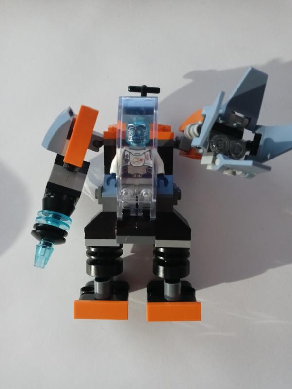 LEGO Creator Ciberdrón 31111