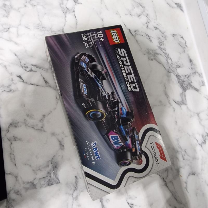 Customer carousel item 1.