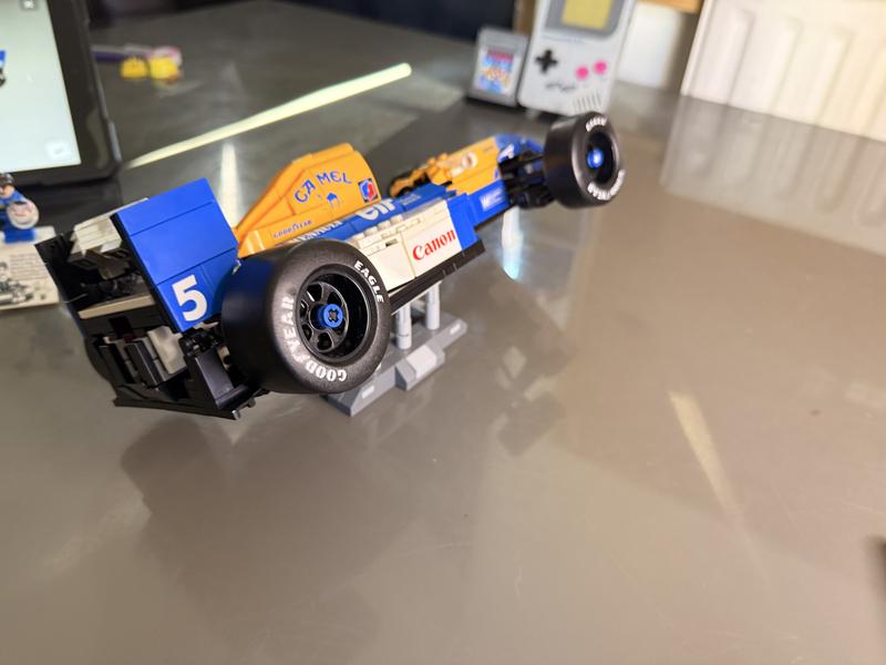 Customer carousel item 5.