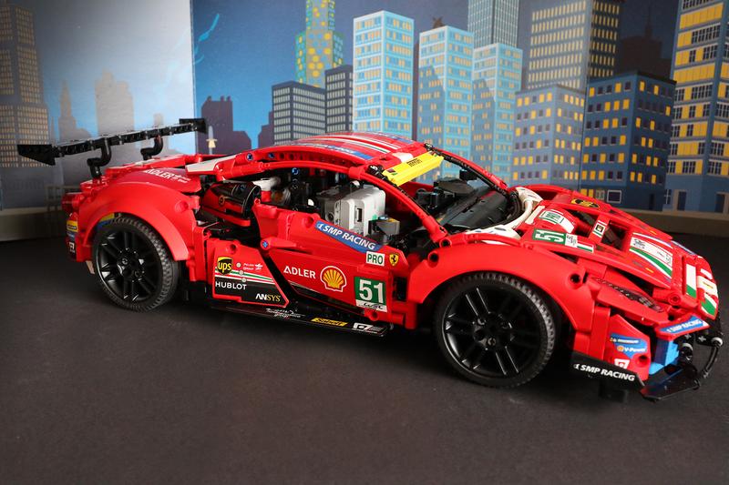 LEGO TECHNIC Ferrari 488 GTE Race Car Review 