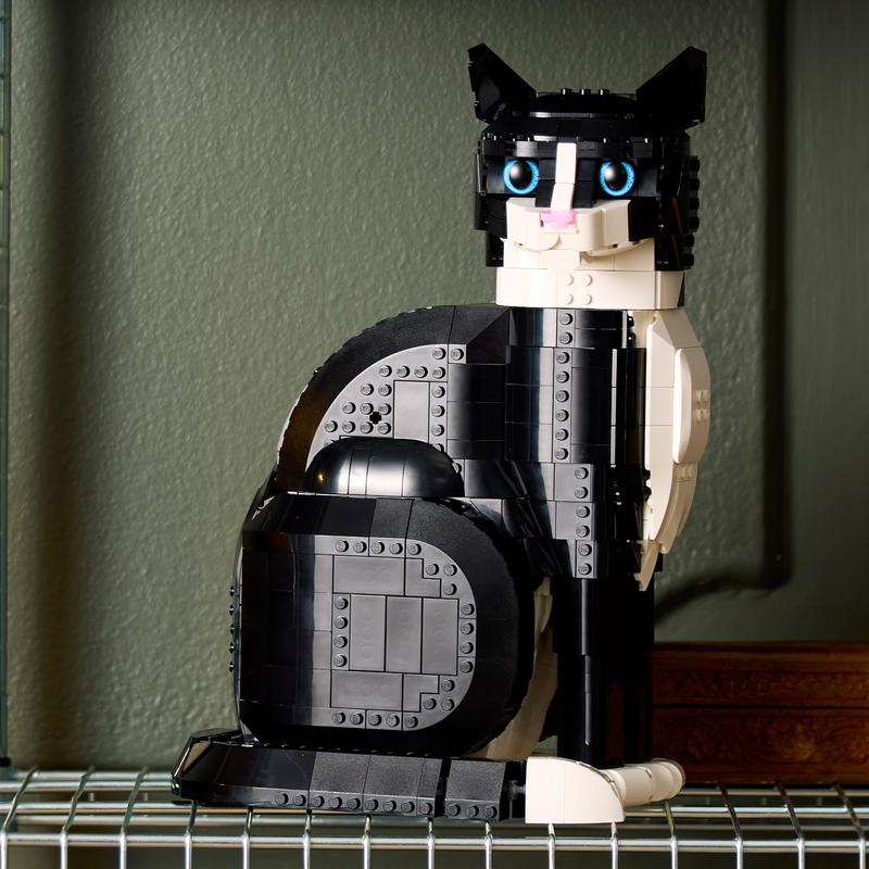LEGO Ideas Tuxedo Cat 21349 by LEGO Systems Inc. | Barnes