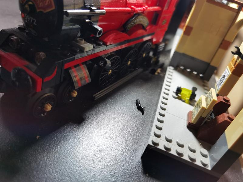 LEGO 2018 Hogwarts Express motorized & running! 75955 